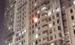 Cháy chung cư The Eratown ở Sài Gòn, mọi người đập cửa tháo chạy