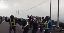 Lại xuất hiện nhóm phượt thủ bật nhạc 'quẩy' tưng bừng giữa đường cao tốc gây bức xúc