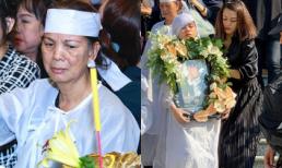 Hình ảnh vợ cũ thẫn thờ, con gái phải có người dìu trong thời khắc hỏa táng nghệ sĩ Lê Bình