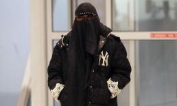 Trùm kín hơn ninja như thế này ai biết đây là “Nữ hoàng nhạc pop” lừng danh thế giới 