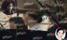 Lưu Diệc Phi thân mật với cha nuôi giữa tin đồn bị từ mặt vì 'bản sao' có bầu