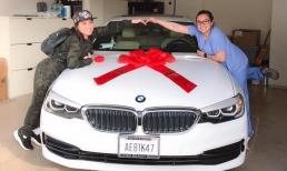 Con gái Phi Nhung tậu hẳn xế hộp bạc tỉ tặng mẹ