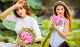 Không cần quá phô da thịt, bộ ảnh mẫu Tây ở đầm sen vẫn hút sự chú ý của hàng nghìn dân mạng 