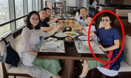 Hé lộ dung nhan hiện tại về người vợ kín tiếng của MC Lại Văn Sâm