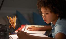 Khoa học chứng minh: Cha mẹ của những đứa trẻ thành công đều có 10 đặc điểm chung này, muốn con hay mình phải giỏi!