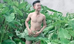 Giữa 'bão' chụp ảnh hoa sen, lại xuất hiện chàng trai khoe thân ở bãi khoai nước khiến dân mạng 'cạn lời'