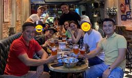 Dù Dương Triệu Vũ đã che mặt nhưng fan đều khẳng định người ngồi kế Bảo Anh là Hồ Quang Hiếu