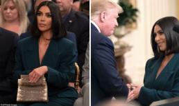 Mặc đồ giản dị thôi nhưng Kim Kardashian lại xách túi hàng tỷ đồng khi có mặt tại Nhà Trắng
