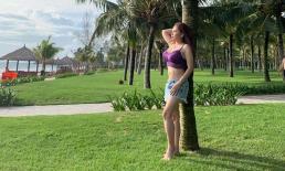 Ở tuổi 50, Lê Giang vẫn tự tin khoe vòng một ngồn ngộn với nội y ren