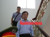 Điều tra bàn tay trái ông Nguyễn Hữu Linh làm gì trong thang máy