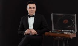 Chàng ca sĩ - Đại uý điển trai Tuấn Anh gây sốt với album “Hương tình cũ”