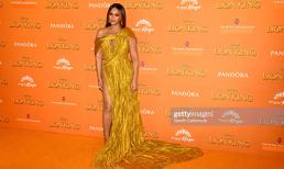 Beyonce khiến cả thế giới 'nín thở' với chiếc đầm xẻ tít đến tận hông, và đó là sáng tạo của NTK Công Trí!