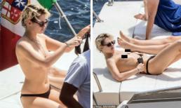 Sao 'Chạng vang' Kristen Stewart táo bạo phơi ngực trần trên du thuyền 