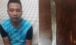 Cầm dao xông vào cửa hàng điện thoại cướp 100 triệu đồng