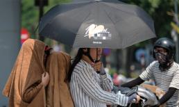 Hà Nội ngày nắng nóng trên 37 độ, chiều tối xuất hiện mưa giông, lốc sét