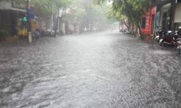 Hà Nội vừa mưa to, nhiều tuyến đường ngập sâu