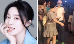 Phạm Băng Băng “hồi teen” sau khi chia tay Lý Thần: Đội mũ chong chóng tre, đi giày xanh nõn chuối xuống phố 