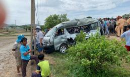 Tàu Bắc Nam tông xe 16 chỗ ở Bình Thuận, 3 người tử vong