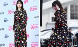 Goo Hye Sun mặc đầm rộng để che thân hình mũm mĩm nhưng dân mạng lại ví von trang phục cô diện không khác nào áo chống nắng 