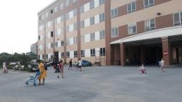 Điều tra nghi vấn 'yêu râu xanh' sàm sỡ bé gái trong thang máy chung cư ở Hà Nội