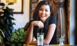 H'Hen Niê được khen ngày càng dịu dàng và đằm thắm chỉ với vài tấm ảnh với tóc dài