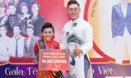 ‘Hot boy nhí Quốc Vũ bất ngờ nhận giải Đại sứ trình diễn áo dài phong cách nhất Dorri