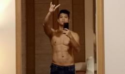 Lâu rồi mới thấy Trương Thế Vinh cởi áo lộ body vạm vỡ săn chắc