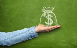 8 cách tiêu tiền khiến bạn 'nghèo bền vững': Chạy theo thời trang, công nghệ; thích mang theo tiền mặt và thẻ tín dụng...