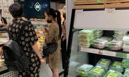 Vừa mới lên tiếng phủ nhận tin đồn tình cảm, Hoàng Thuỳ Linh và Gil Lê lại bị cư dân mạng bắt gặp đánh lẻ