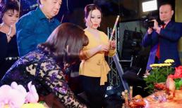 Kristine Thảo Lâm cùng các nghệ sĩ thành kính dâng hương tổ nghiệp 