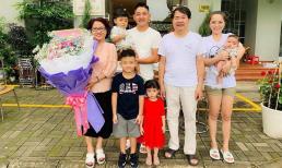 Hải Băng đưa ba con đến chúc mừng 50 năm ngày cưới của bố mẹ chồng