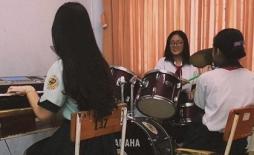 3 nữ sinh hòa tấu nhạc phim Doraemon với 3 nhạc cụ khiến dân mạng thích thú