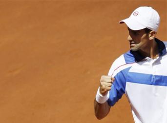 Madrid Masters: Djokovic kéo dài mạch bất bại