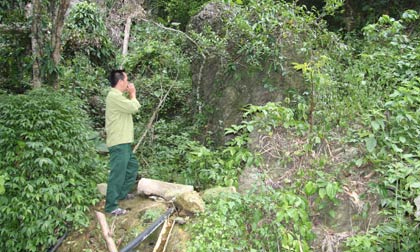 Đọc thần chú 3 lần... hang thần cho nước