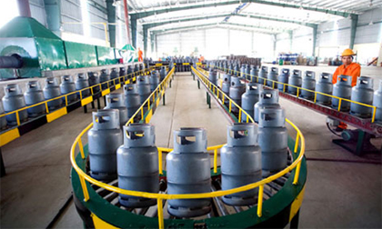 Giá xăng giảm, giá gas sẽ giảm