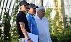 Công Vinh ra mắt đội bóng mới với phong cách đầy “bí ẩn”