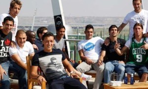 Mourinho bất ngờ mở tiệc linh đình ở Valdebebas