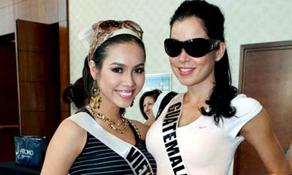 Nỗi khổ của Hoa hậu khi ở xứ người!