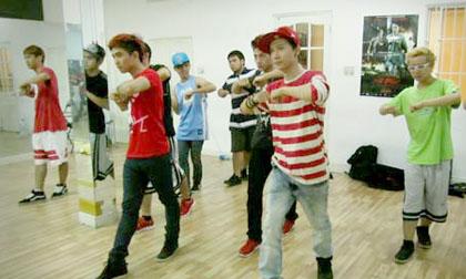 365 chi hơn trăm triệu đồng tặng quà Noel cho fan