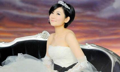 Selina nịnh chồng bằng 'Chạng vạng'