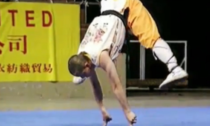 Những khoảnh khắc kỳ lạ chưa từng thấy trong thể thao