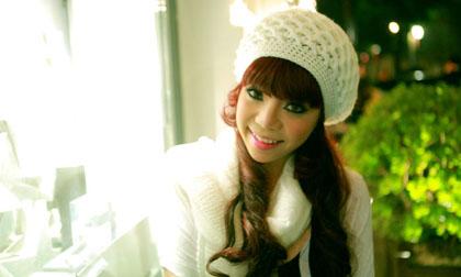 Quán quân Sao Mai Minh Chuyên dịu dàng mùa Giáng sinh