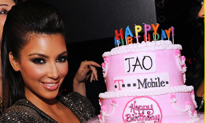 Kim siêu vòng ba nhận 600.000 đô để... dự tiệc