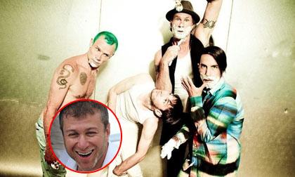 Ông chủ Chelsea mời ban nhạc Rock nổi tiếng biểu diễn mừng năm mới 