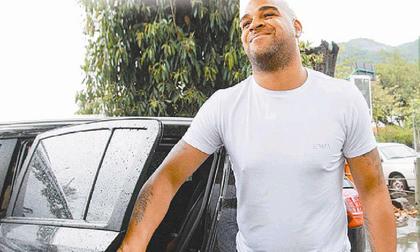 Adriano có thể rũ tù vì khai man