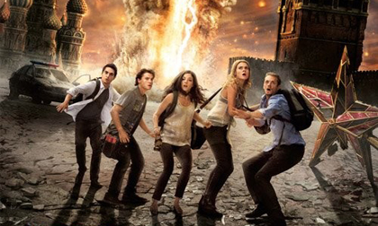 The Darkest Hour 3D: Khi bóng tối trở nên an toàn