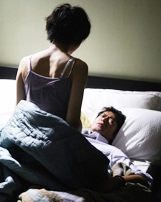 Cổ Thiên Lạc tung ảnh "giường chiếu"