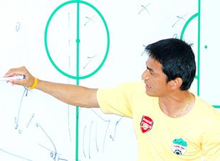 Bóng đá không có chỗ cho sự ích kỷ