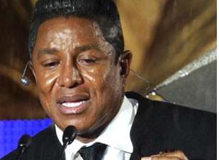 Anh trai Michael Jackson viết hồi ký về em mình