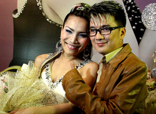 Hồng Ngọc: Dốc sạch hầu bao sau lần trở lại